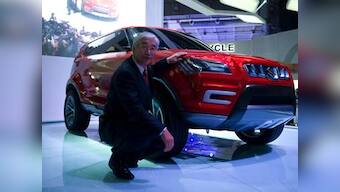 Car sales down for third month in a row, discounts fail to lure buyers