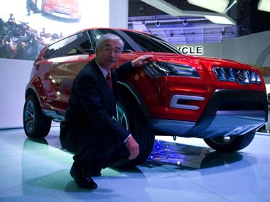 Car sales down for third month in a row, discounts fail to lure buyers Car sales down for third month in a row, discounts fail to lure buyers