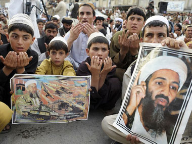 Navy SEAL breaks silence, recounts how he killed Osama Navy SEAL breaks silence, recounts how he killed Osama