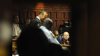 Bloodied cricket bat found at Pistorius' home: report 