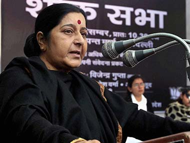 Without Shinde's apology don't expect co-operation: Sushma tells govt Without Shinde's apology don't expect co-operation: Sushma tells govt