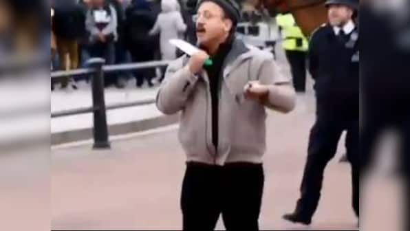 Viral video: Man with knives tasered outside Buckingham Palace