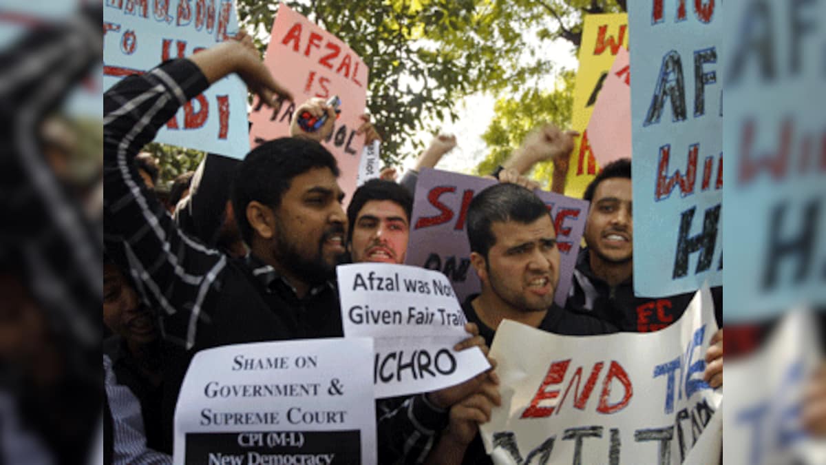 Afzal Guru hanging: AMU students bring out protest march – Firstpost