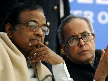 PM, FM have merely blamed Pranab: Yashwant Sinha PM, FM have merely blamed Pranab: Yashwant Sinha