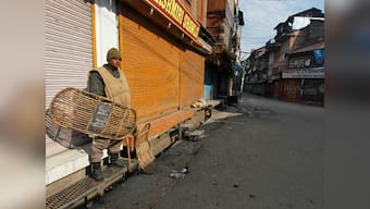 Curfew re-imposed in Kashmir