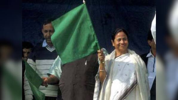 Rail Budget 2013: Lalu, Mamata bills are still to be paid