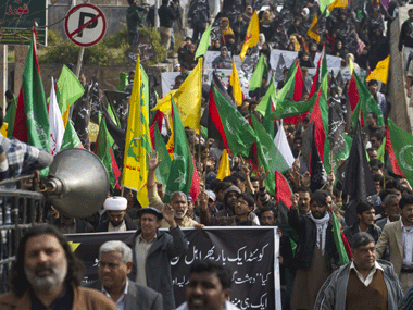 Pakistan orders 'secret operation' after deadly bombing in Quetta Pakistan orders 'secret operation' after deadly bombing in Quetta