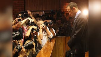 'Blade Runner' Oscar Pistorius goes free on $113,000 bail