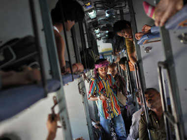 The great laundry sham: Railways and 5-star resorts have the same washerman The great laundry sham: Railways and 5-star resorts have the same washerman