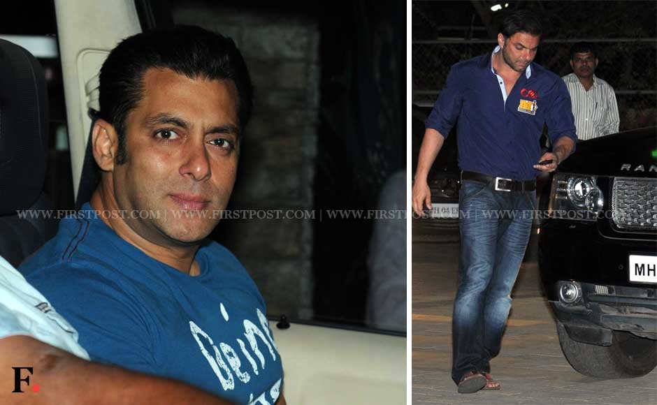 Images: Wednesday night party with the Khans Images: Wednesday night party with the Khans