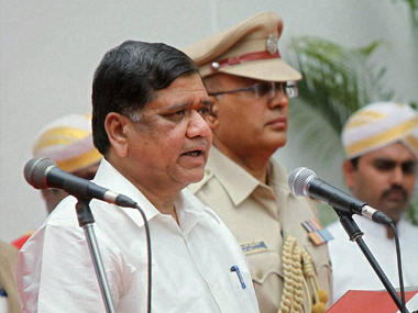 Karnataka urges PM not to notify final award of Cauvery Tribunal Karnataka urges PM not to notify final award of Cauvery Tribunal