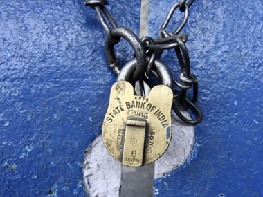 Bharat Bandh: Hotels, banks hit in Himachal Bharat Bandh: Hotels, banks hit in Himachal