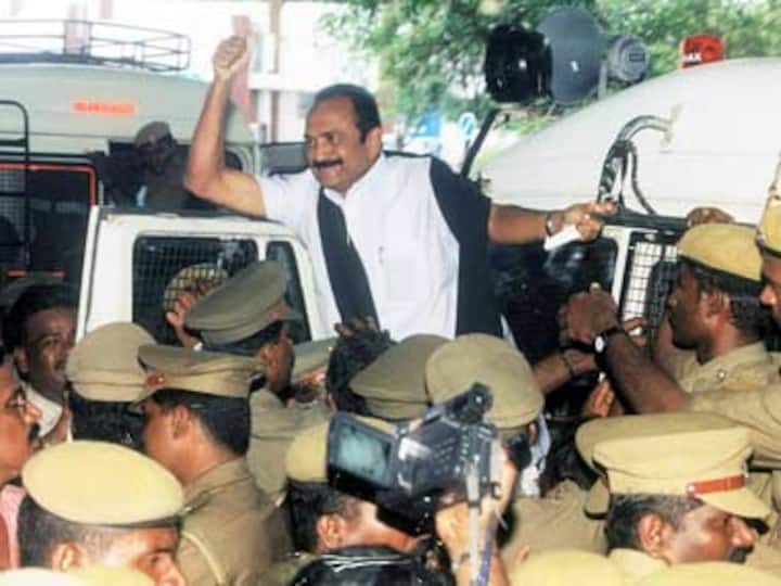 Vaiko detained for protesting Rajapaksa's visit to India Vaiko detained for protesting Rajapaksa's visit to India