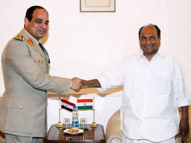 Egyptian Defence Minister General Abdel Fattah al Sisi and Indian Defence Minister AK Antony. AFP