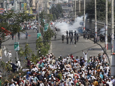 Death sentence for Islamist leader sparks Bangladesh riots, 37 dead Death sentence for Islamist leader sparks Bangladesh riots, 37 dead