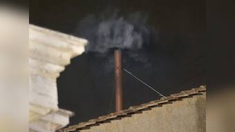 At Vatican, black smoke - Pope not elected on first day of conclave