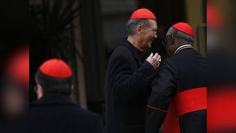 Cardinal electors arrive in Rome, no date set for conclave