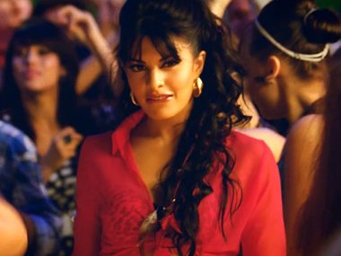 Jacqueline Fernandez stands in support of Sri Lankan elephant Jacqueline Fernandez stands in support of Sri Lankan elephant