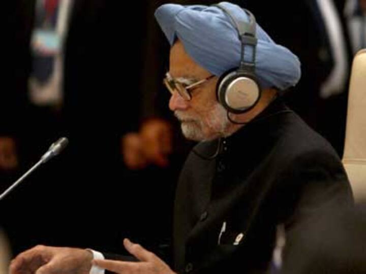 Manmohan Singh briefed on US-sponsored resolution on Lanka