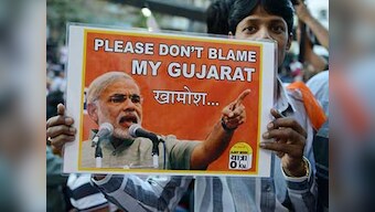 Modi's 3D speeches during Gujarat elections enter Guinness Book