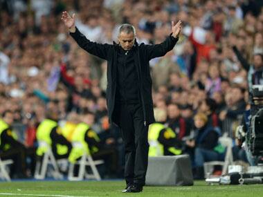 Humble Mourinho finally acts like The Special One