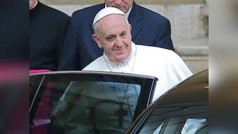 Pope Francis displays humility, stops by hotel to collect luggage