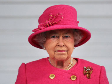 Royal tweet: Queen Elizabeth II thanks people who wished her on 90th birthday Royal tweet: Queen Elizabeth II thanks people who wished her on 90th birthday