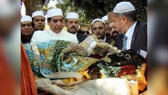 Despite protests, Pakistan PM's visit to Ajmer shrine peaceful