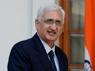 Khurshid does not support VIP security for politicians Khurshid does not support VIP security for politicians