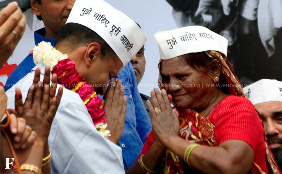 Arvind Kejriwal is greeted by one of his supporters as he starts his fast. Naresh Sharma/ Firstpost Arvind Kejriwal is greeted by one of his supporters as he starts his fast. Naresh Sharma/ Firstpost