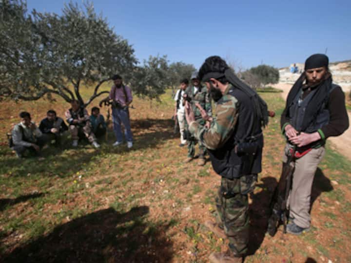 Syrian rebels detain 21 UN peacekeepers at Golan Heights