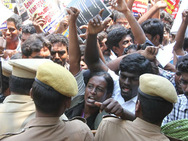 Expats, refugees, students continue protest against Sri Lanka in TN Expats, refugees, students continue protest against Sri Lanka in TN