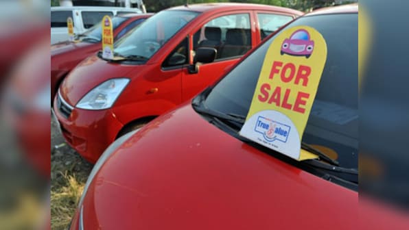Car sales slump: of credit card, assured buyback and discount deals