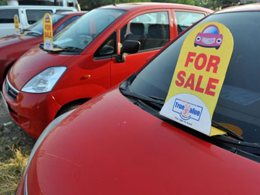 Car sales slump: of credit card, assured buyback and discount deals Car sales slump: of credit card, assured buyback and discount deals