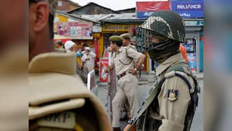 Curfew in Srinagar after CRPF troopers' firing kills man