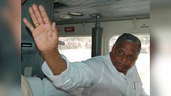 Is Modi phobia guiding Mulayam's praise for Advani?