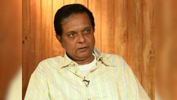 Actor Sadashiv Amrapurkar beaten for showing water wastage during Holi