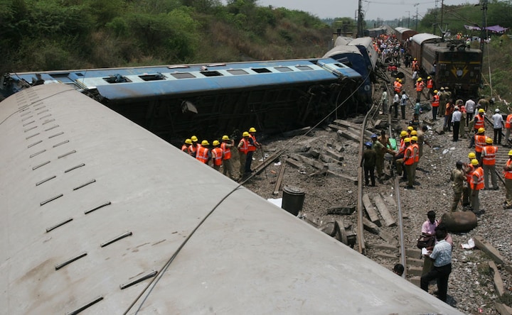 Image: Train derailment in Arakkonam kills two passengers