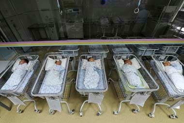 India has overtaken China as worlds most populous nation, claims Chinese academic
