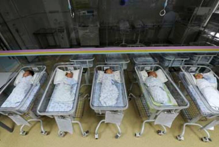 India has overtaken China as world's most populous nation, claims Chinese academic