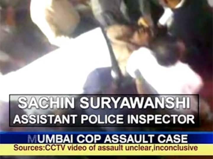 Assaulted cop deposes before Maharashtra House panel Assaulted cop deposes before Maharashtra House panel