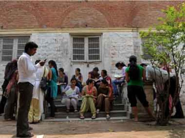 DU’s sought after Economics Honours severely devalued, say teachers 