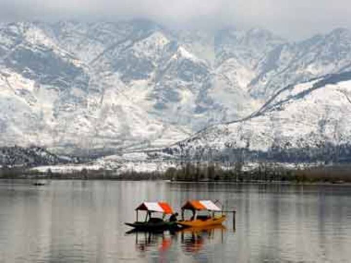 Earthquake in Kashmir, Pakistan, three injured in Peshawar Earthquake in Kashmir, Pakistan, three injured in Peshawar