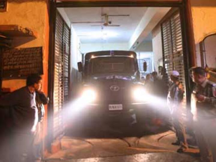 Delhi court asks police to respond to 16 Dec gangrape accused plea
