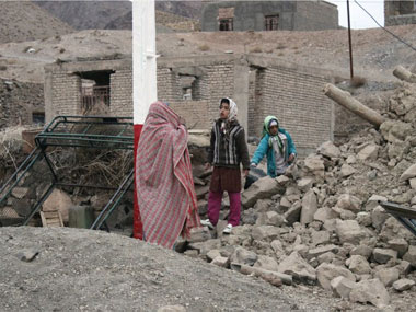 Quake near Iran's nuclear city Bushehr leaves 37 dead Quake near Iran's nuclear city Bushehr leaves 37 dead