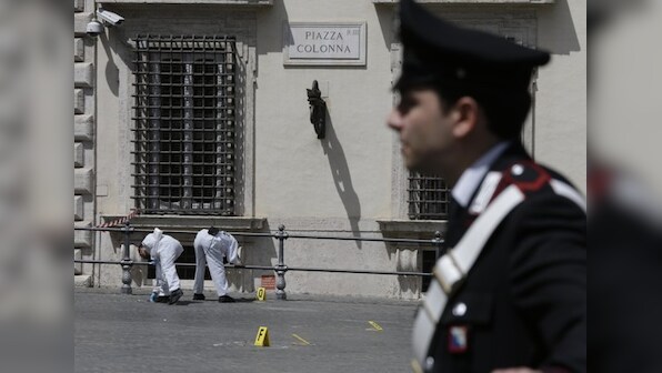 Two cops shot outside Italian premier’s office as new govt sworn in