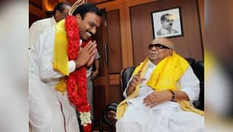 Karunanidhi takes on JPC, asks how can minister mislead PM?
