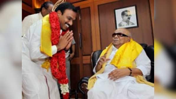 Karunanidhi takes on JPC, asks how can minister mislead PM?