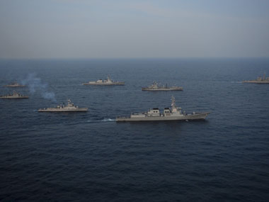 US deploys warship off South Korea amid soaring tensions on peninsula US deploys warship off South Korea amid soaring tensions on peninsula