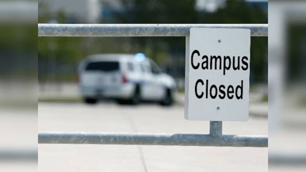 Fourteen people stabbed by assailants in US college